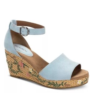 Style & Co. Light Blue Wedges with Floral Embroidery
